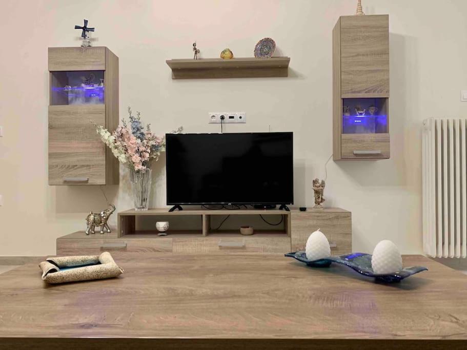 Alexa'S Downtown Apartment Атина Екстериор снимка