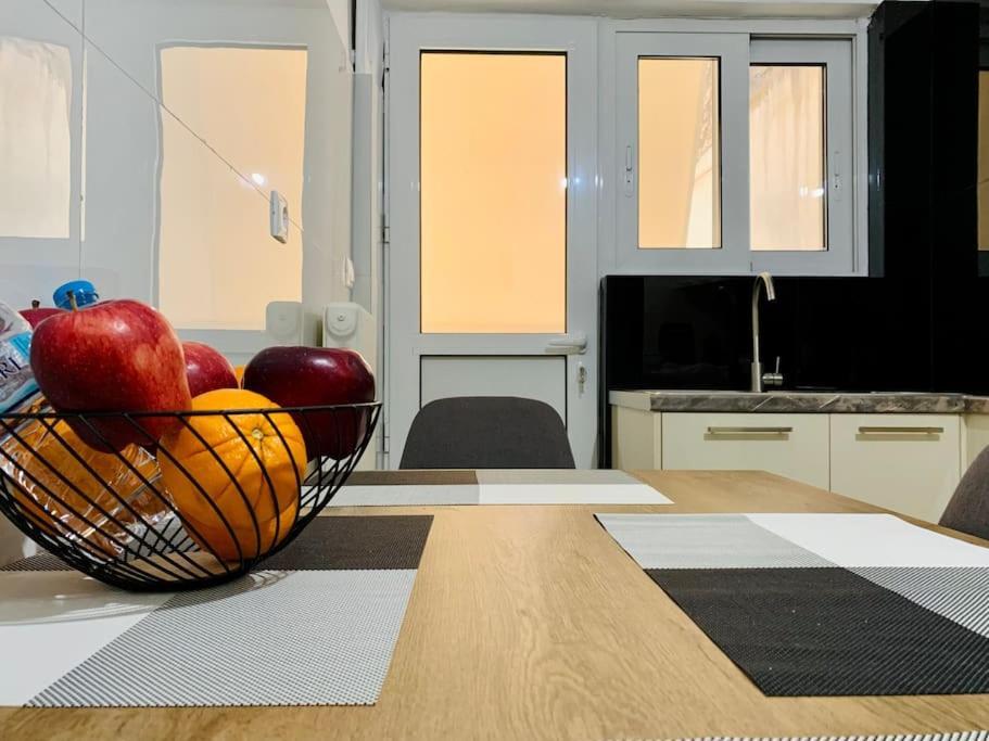 Alexa'S Downtown Apartment Атина Екстериор снимка